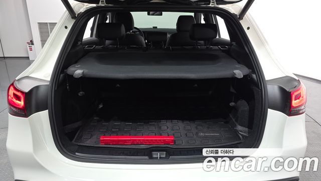 Mercedes-Benz GLA-Class 2021 — photo 20