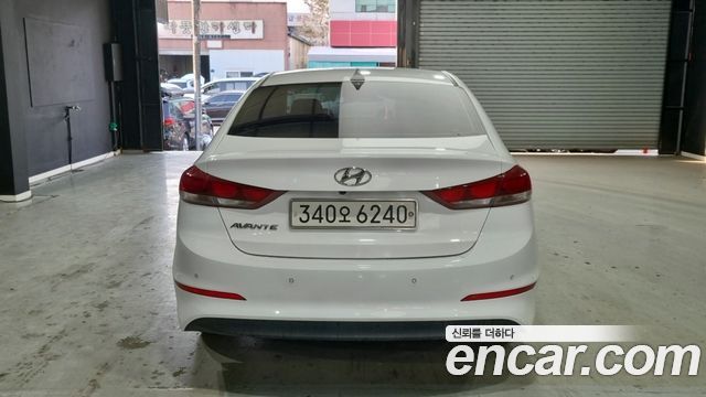 Hyundai AVANTE 2018 — photo 4