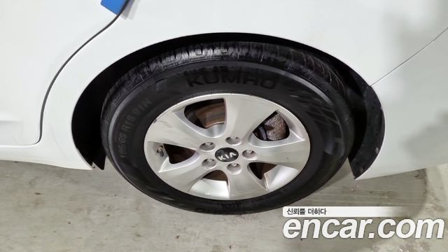 Hyundai AVANTE 2018 — photo 5