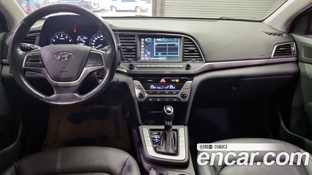 Hyundai AVANTE 2018 — photo 7
