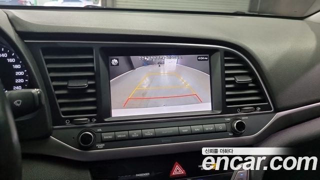 Hyundai AVANTE 2018 — photo 14
