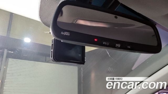 Hyundai AVANTE 2018 — photo 15