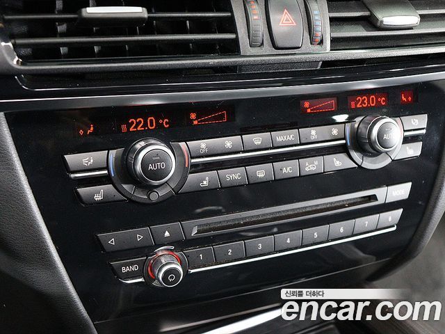 BMW X5 2016 — photo 10
