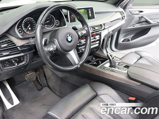 BMW X5 2016 — photo 16