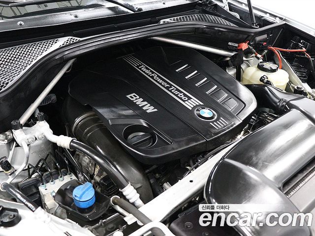BMW X5 2016 — photo 19