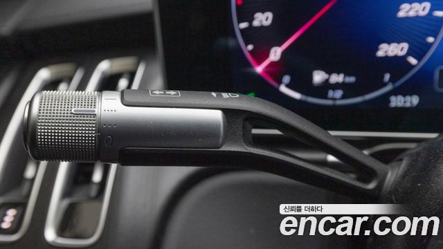 Mercedes-Benz S-Class 2022 — photo 18