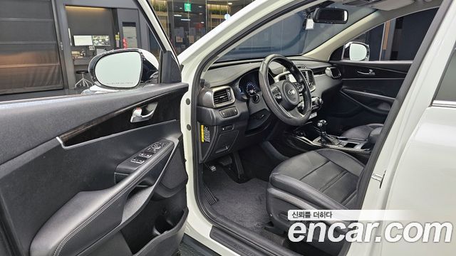 Kia Sorento 2016 — photo 11