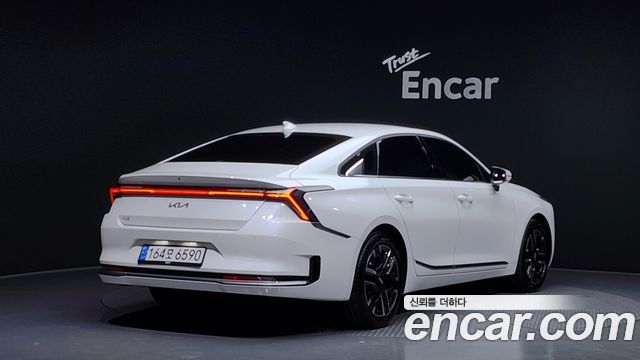 Kia K8 2025 — photo 2