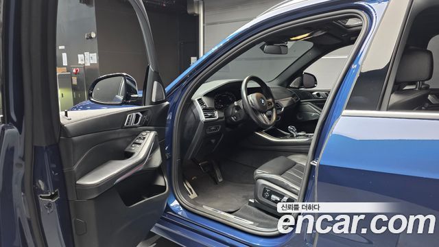 BMW X5 2020 — photo 11