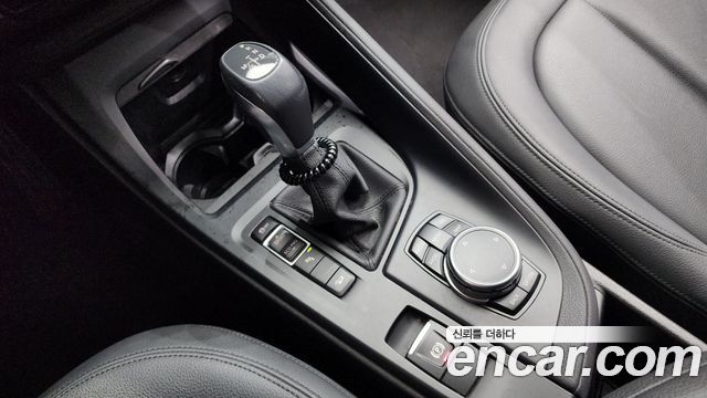 BMW X1 2016 — photo 9