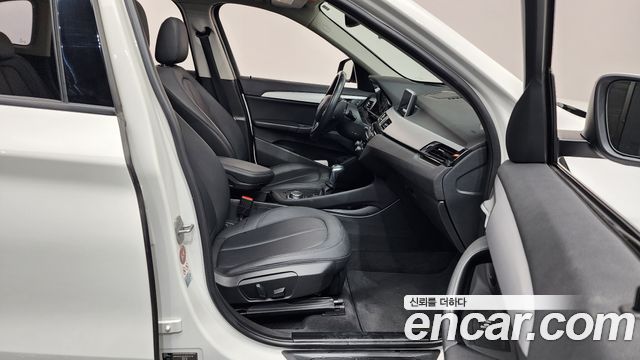 BMW X1 2016 — photo 11