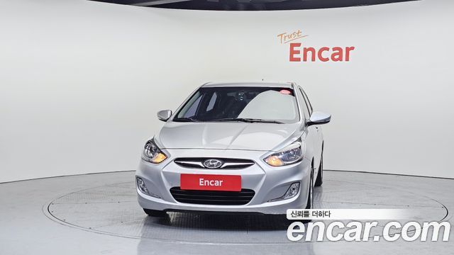 Hyundai Accent 2012 — photo 3