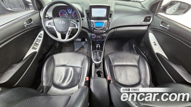 Hyundai Accent 2012 — photo 7