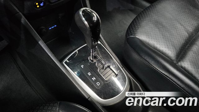 Hyundai Accent 2012 — photo 9