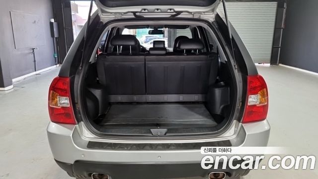 Kia Sportage 2010 — photo 18