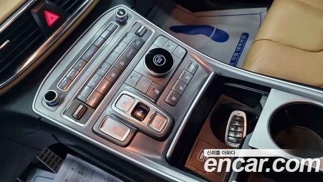 Hyundai Santafe 2021 — photo 9