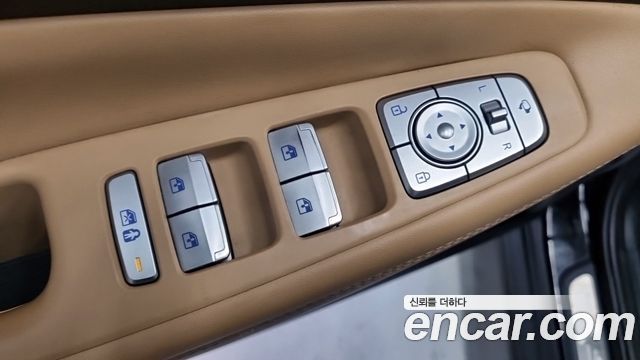 Hyundai Santafe 2021 — photo 16
