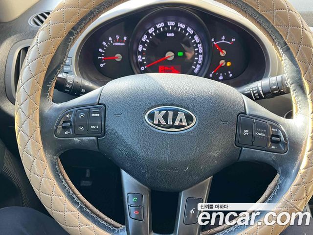 Kia Sportage 2016 — photo 12