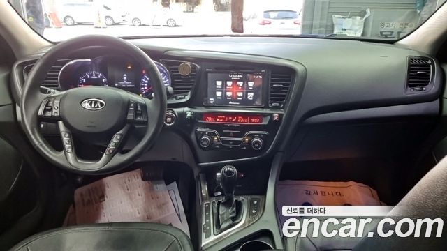 Kia K5 2012 — photo 7