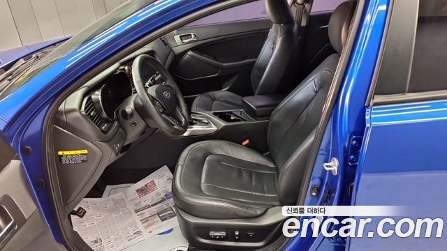 Kia K5 2012 — photo 10