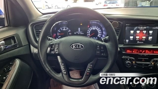 Kia K5 2012 — photo 12