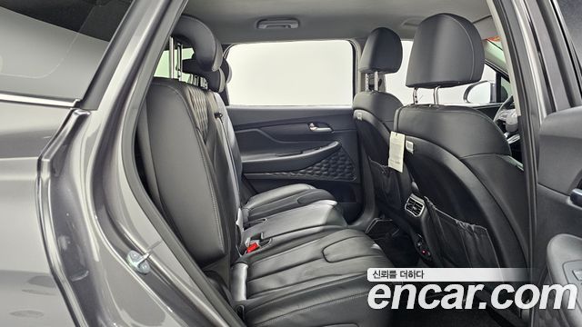 Hyundai Santafe 2023 — photo 12