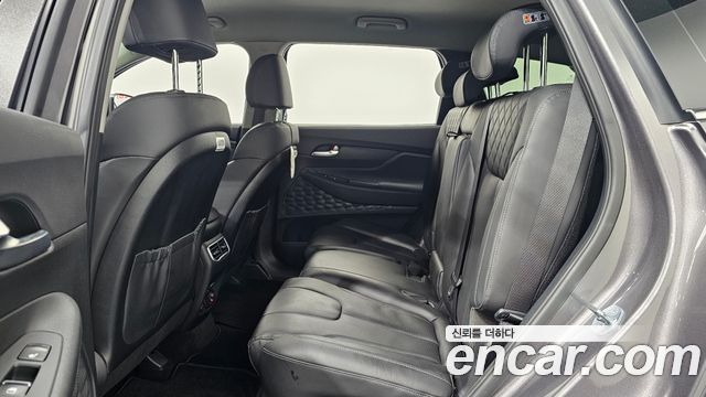 Hyundai Santafe 2023 — photo 13