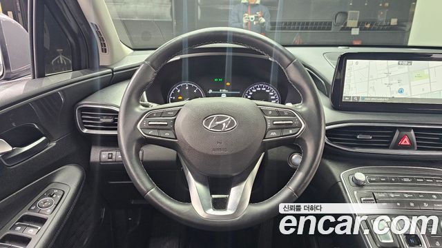 Hyundai Santafe 2023 — photo 14