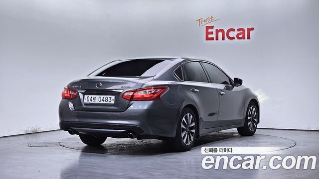 Nissan Altima 2017 — photo 2