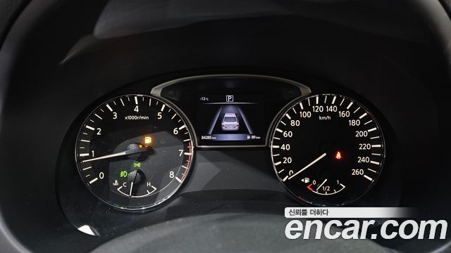 Nissan Altima 2017 — photo 8