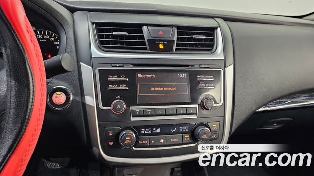 Nissan Altima 2017 — photo 14