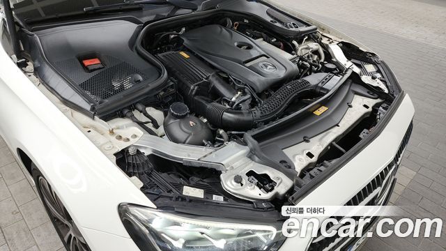 Mercedes-Benz E-Class 2022 — photo 6