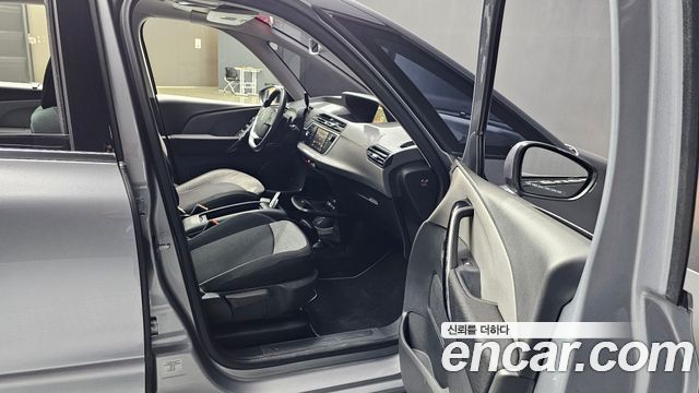 Citroën / DS C4 Picasso 2018 — photo 10