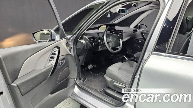 Citroën / DS C4 Picasso 2018 — photo 11
