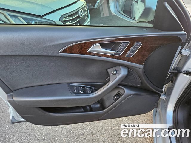 Audi A6 2015 — photo 18