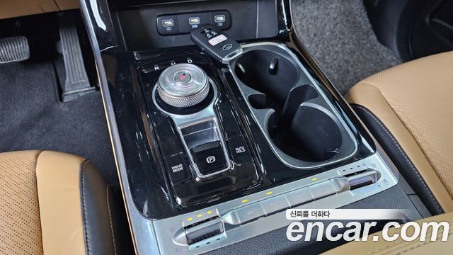Kia Canival 2021 — photo 9