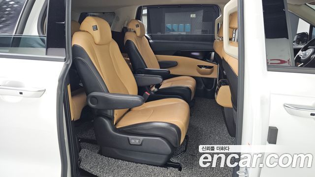 Kia Canival 2021 — photo 12