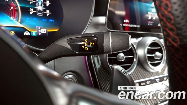 Mercedes-Benz GLC-Class 2022 — photo 9