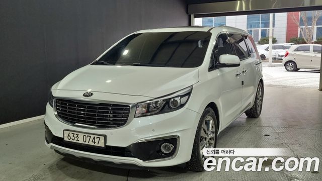 Kia Canival 2016 — photo 1
