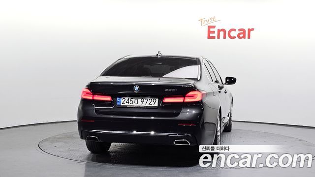 BMW 5-Series 2021 — photo 4