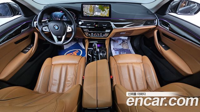 BMW 5-Series 2021 — photo 7
