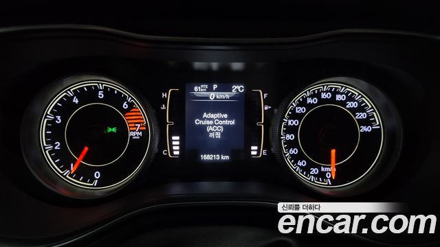 Jeep Cherokee 2019 — photo 8