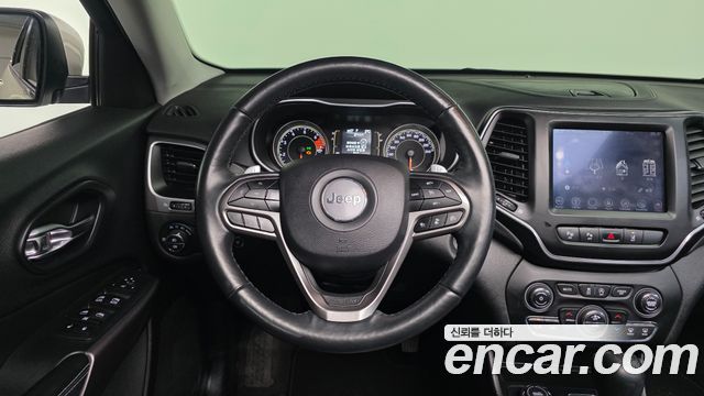 Jeep Cherokee 2019 — photo 13