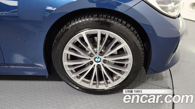 BMW 3-Series 2021 — photo 5