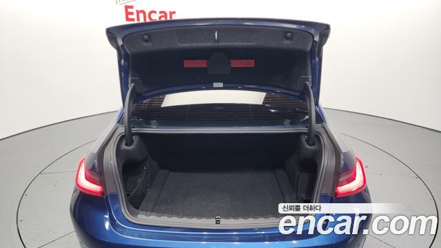 BMW 3-Series 2021 — photo 20