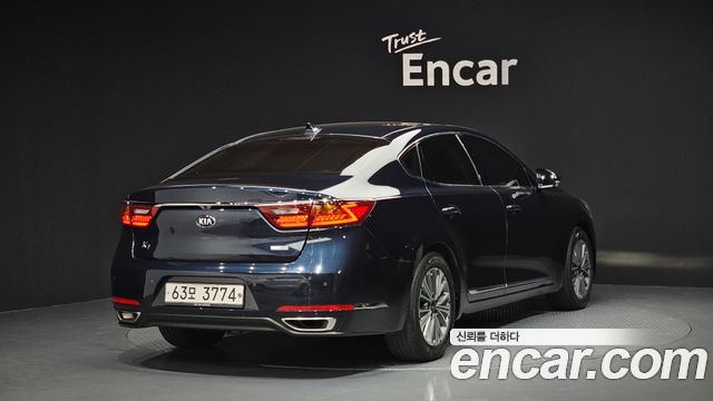 Kia K7 2018 — photo 2