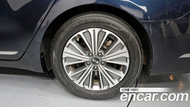 Kia K7 2018 — photo 5