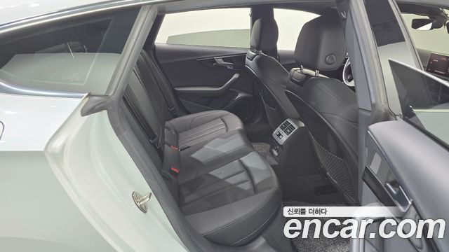 Audi A5 2019 — photo 12