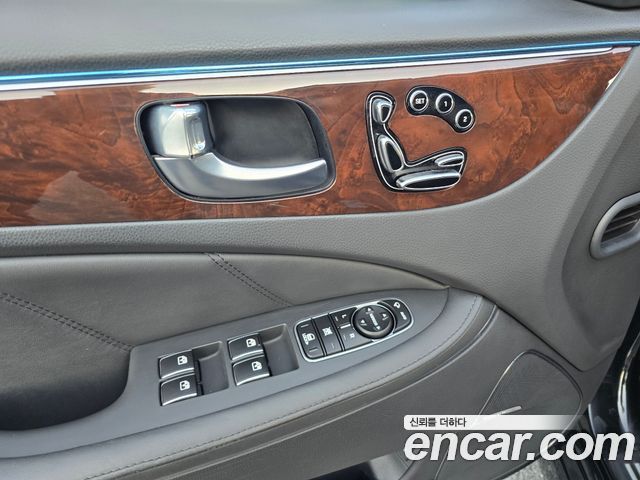 Hyundai Equus 2013 — photo 12