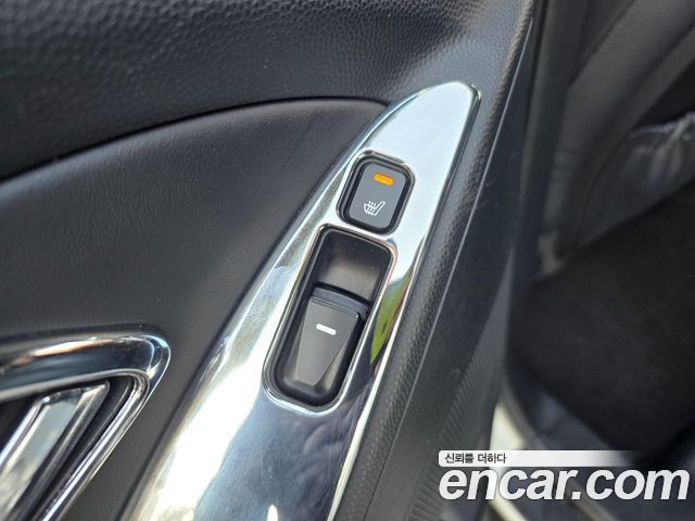 Hyundai Tucson 2012 — photo 8